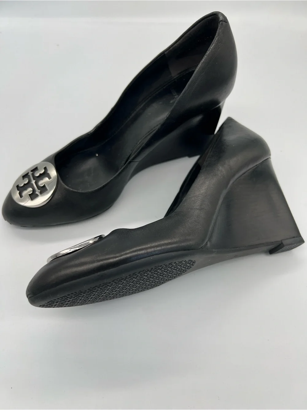 Tory Burch Black Leather Pumps with Silver Logo Medallion